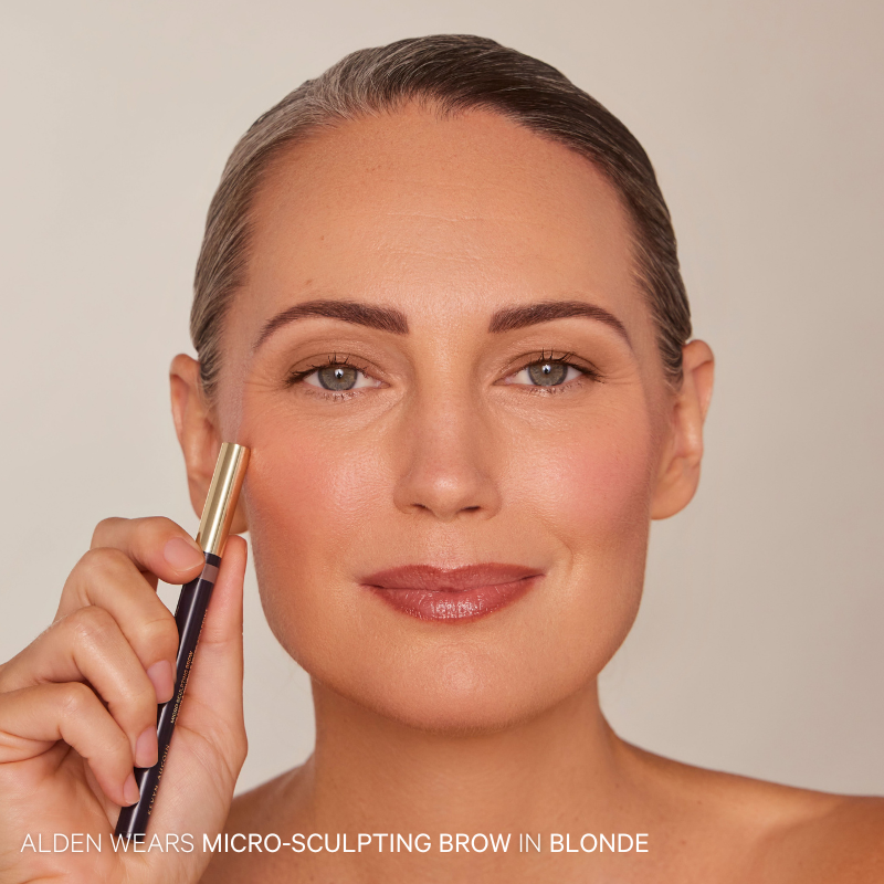 Micro-Sculpting Brow