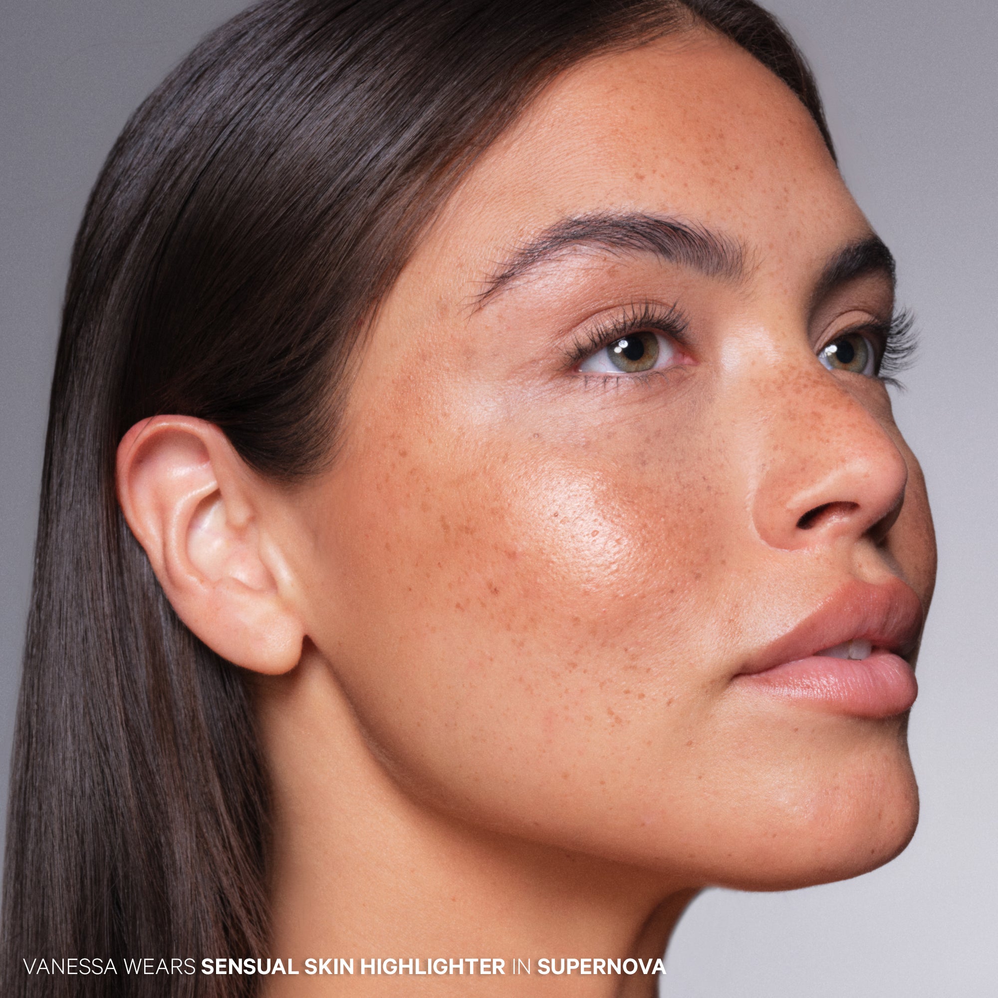 Sensual Skin Highlighter – Kevyn Aucoin Beauty